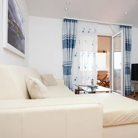 Apartamento Meic Pirovac