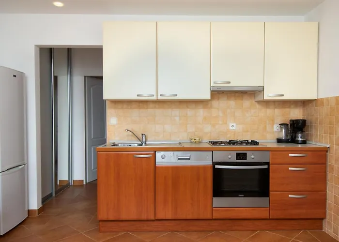 Meic Apartmán Pirovac